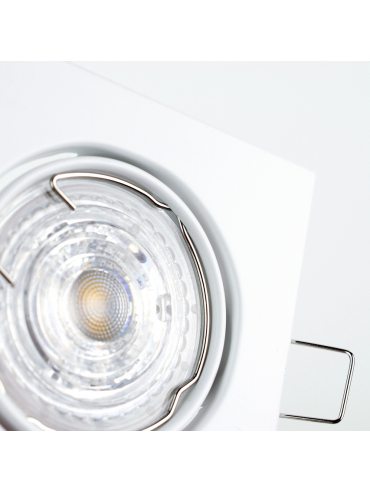 Spot VIERA White EDO777303