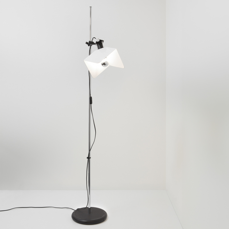 Lampa podłogowa TRIEDRO 8994