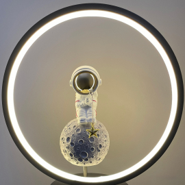 Lampa stołowa ASTRONAUTA