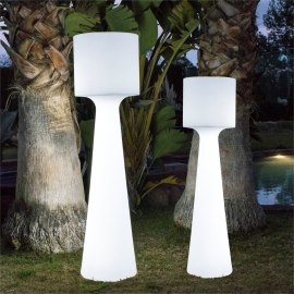 Lampa zewnętrzna GRACE RGB 3102
